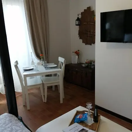 Il Folletto Del Bed and breakfast Stresa