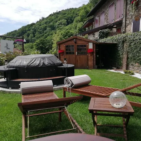 Alojamento de Acomodação e Pequeno-almoço Il Folletto Del Stresa